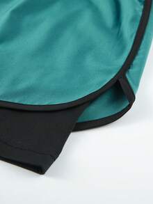 1PC-Men's Shorts With Built-In Liner, Quick-Dry Performance Gym Running Bottoms - Dark Green - View 7