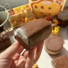 巧克力仿真食物/逼真巧克力/慢回弹/玩具面包/挤压玩具/减压玩具 - 超柔软橡皮泥质地/随时缓解压力/硅胶玩具/史迪奇玩具 旅行玩具 课堂玩具 迷你小玩意 洗澡玩具 圣诞文具 减压球，生日礼物，圣诞礼物，复活节礼物，平安夜礼物，完美礼物，玩具，游戏 - 彩色 - 查看 8