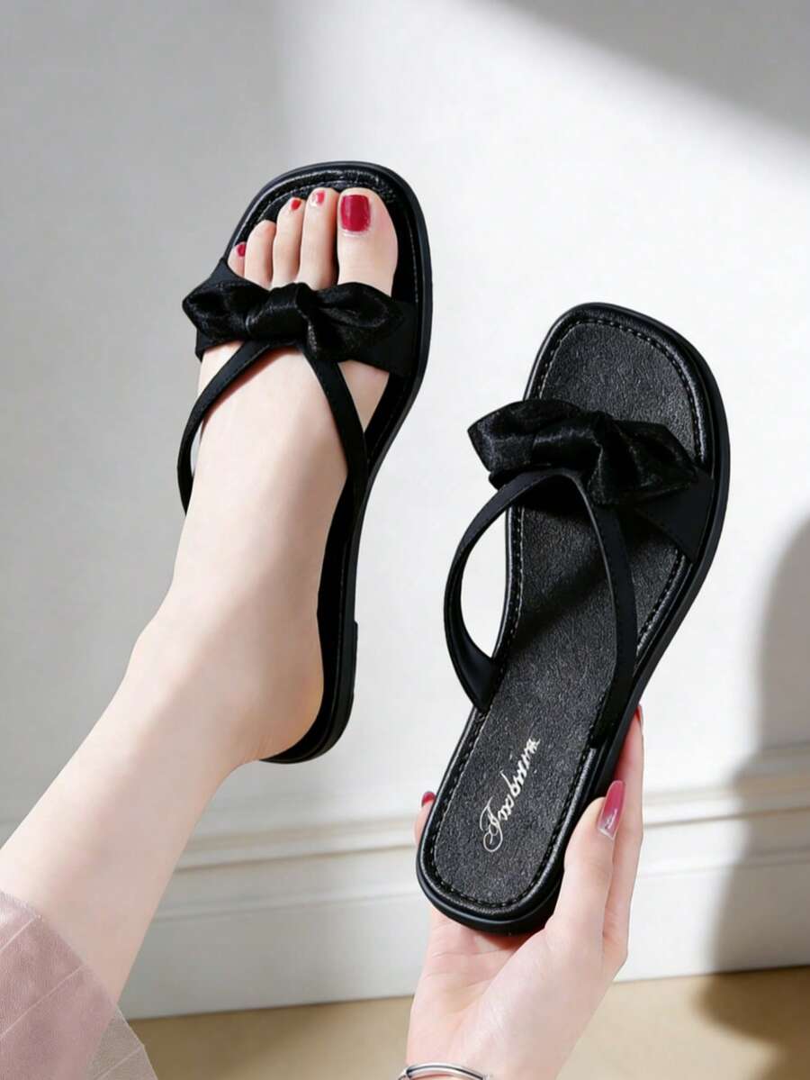 Women's Flat Sandals, Fashion New Summer Shoes, Black Cloth Bow Sandals, Comfortable Shoes, Minimalist Square Toe Black Sandals, Soft Sole Open Toe Ladies Sandals, Summer Casual Women Slippers, Outdoor Beach Slip-On Sandals With Cloth Bow Decor, Summer Promotion, Elegant Ladies Shoes, Travel Holiday Female, Women Slippers, Women Sandals, Black Sandals For Women, Women Shoes (Run Small By 2 Sizes), Beach Sandals