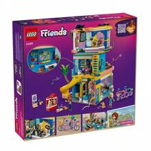 LEGO New Lakeside Friends Club 42689 - 42689 - View 2