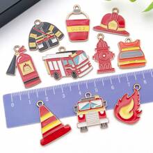 1包消防主题珐琅吊坠，包含消防员服装、手套、鞋子、帽子、水桶、水泵、灭火器和消防车等元素，可用于DIY项链、钥匙扣等饰品制作。 - 彩色 - 查看 6