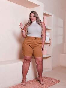 Short Casual Feminina Plus Size Tecido Linho Com Bolso e Zíper - Caramelo - Visão 5
