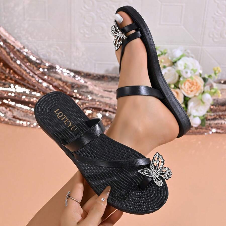 Teenage Girls' Fashion Simple Square Buckle Slippers, New Flat Beach Sandals, Soft Bottom Lightweight Summer Versatile Student Slides - Black - View 1