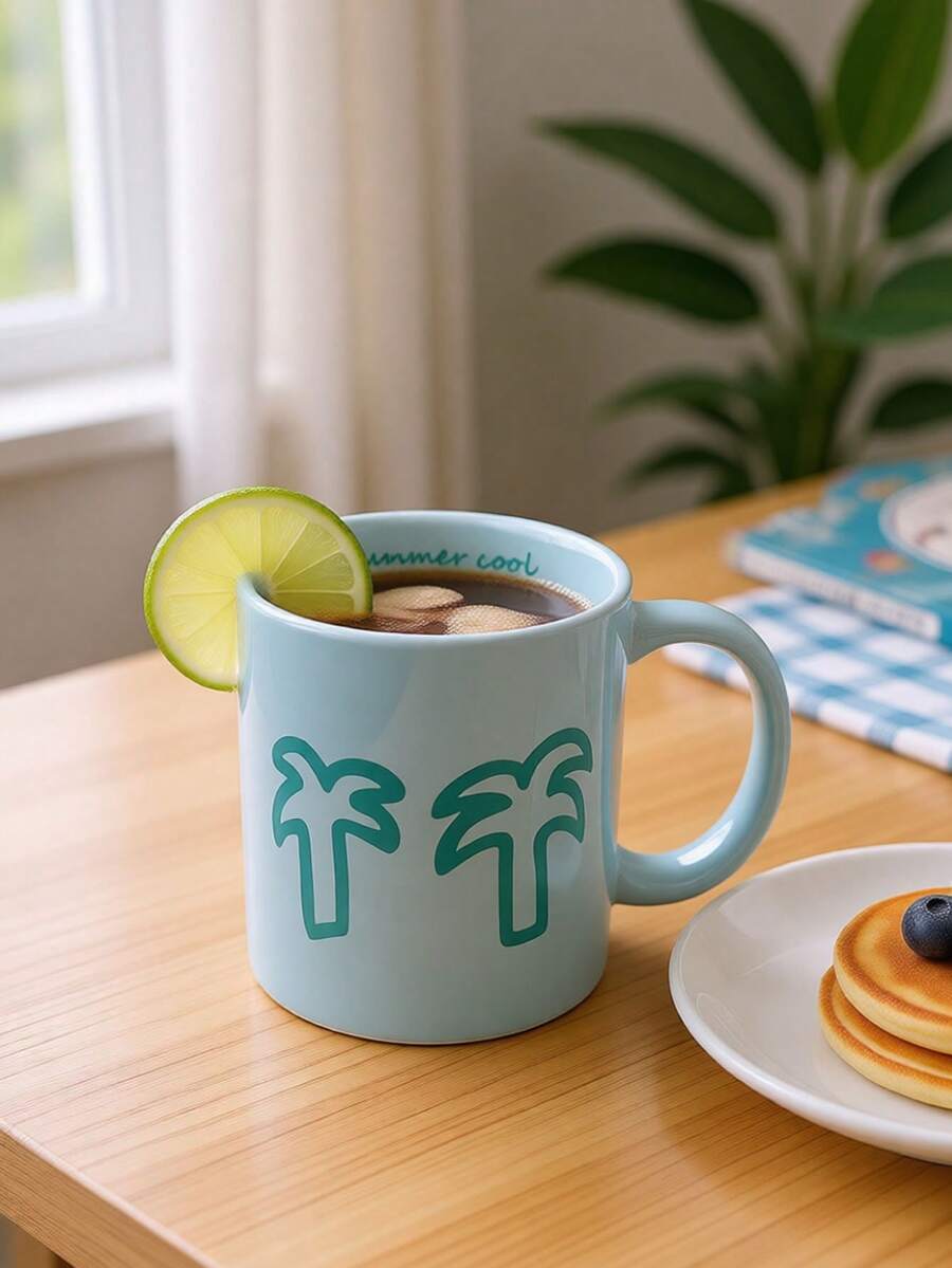 清爽夏日风情蓝色陶瓷马克杯——俏皮的椰树涂鸦设计，内壁印有“夏日清凉”字样，是冰咖啡、冷萃咖啡和海滩主题饮品的理想之选，为您的日常补水增添趣味和活力。 - 彩色 - 查看 1