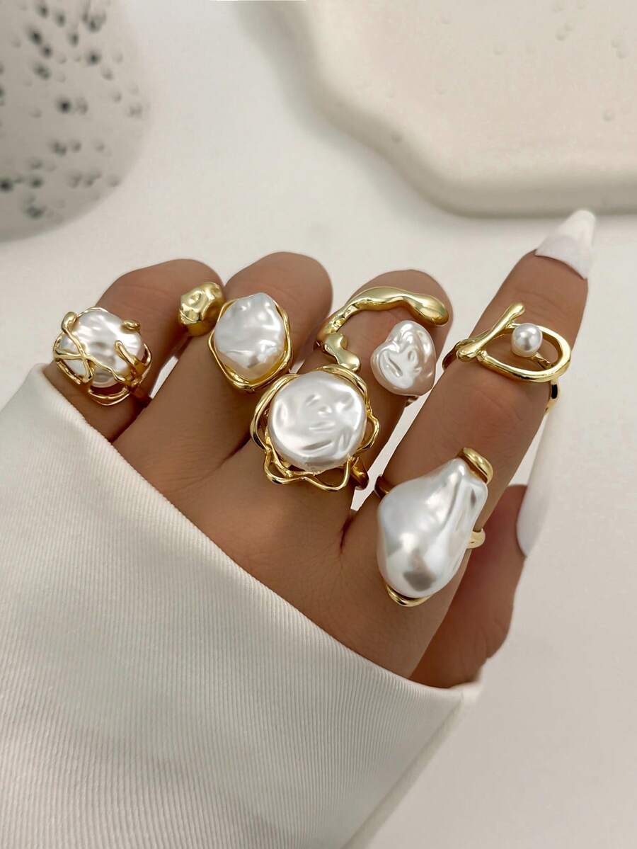 6pcs Vintage French Baroque Faux Pearl Rings, Asymmetrical Hollow Pearl Stackable Ring Set For Women - Gold - View 1