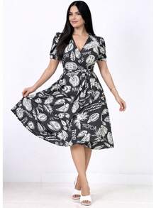 Elegant Women's Midi Dress With A Boat Neckline, Patchwork Detail, Knee-Length, A-Line Silhouette, Short Puff Sleeves, And A Crossover Hem With A Belt. - 熱帶黑 - 查看 4