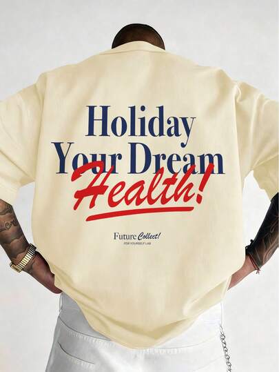 1件卡其色圆领短袖男士T恤，印花T恤，双面英文字母印花，美式休闲复古街头风，适合日常通勤和休闲穿着