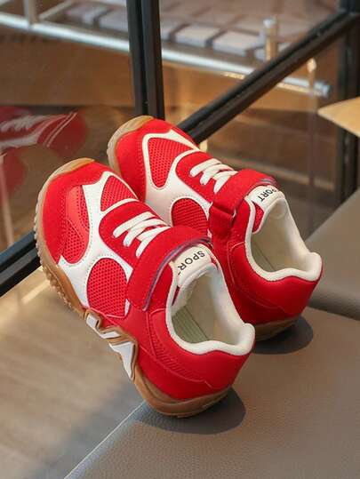 软底防滑小红鞋 | 跑步跳跃舒适，让妈妈们更安心