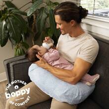 Boppy Nursing Pillow - Ergonomic Bottle & Breastfeeding Pillow With High, Firm, Large Area, Water-Repellent Cushion With Washable Cover; Baby Safety Alliance Verified - Blue Speckled Current - Dòng chảy lốm đốm xanh - Xem 10