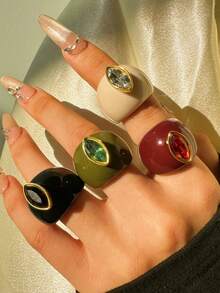 Set de 4 anillos de resina con diseño geométrico de moda, diseño minimalista único con rhinestones en negro, rojo, verde y blanco, adecuado para uso diario, festivales y fiestas - Multicolor - Ver 3