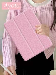 Ayotu 1件粉色豹纹平板电脑保护套和Kindle电子书保护套，兼容第10代、11代/Air 4代/Air 7代/9.7英寸，兼容三星Galaxy Tab A9 Plus、Kindle（第11代-2024年发布）（6英寸）、Kindle Paperwhite第12代（2024年发布），绝佳节日礼物，时尚简约图案。 - 彩色 - 查看 4