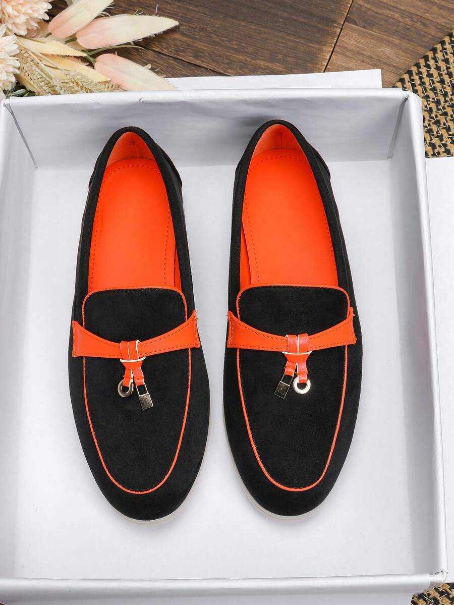 Women's Flat Loafers, Low Vamp, 2026 Spring/Summer New Versatile Casual Wear, Office Work Shoes, Soft Leather, Soft Sole, Wear-Resistant, British Style, Plus Size 41-43 - Black - View 1