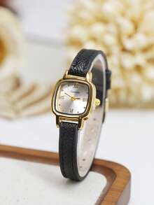 1款复古优雅休闲椭圆形表壳PU皮表带女士手表，精致小巧的表盘镶嵌水钻，适合日常佩戴、生日礼物、派对等场合，是送给自己或朋友的理想礼物，不含表盒。 - 白色 - 查看 7