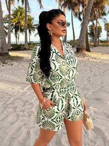 AIJ Amarilo Women's Boho Chic Green & White Geometric Print Two Pieces Outfit With Tied Crop Shirt & High-Waist Shorts, Casual Beach Vacation Clothing Set - Green - View 4