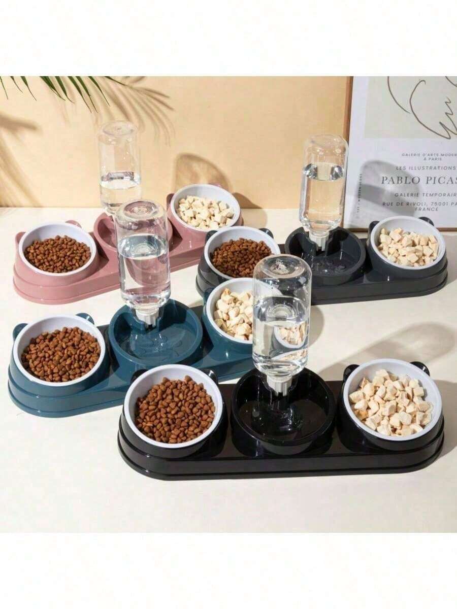 2合1貓咪食水碗組,採用乾濕分離設計,耐用塑料材質易清洗,傾斜設計保護寵物頸部。此飲水器與食碗組適用於貓咪和小狗,是為多隻寵物提供充足水分與健康飲食的理想選擇。 - 500ml - 查看 1
