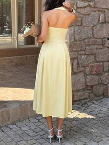 Unadoll 女士夏季休闲性感露背吊带连衣裙，荷叶边设计，优雅迷人，适合约会、度假、情人节、生日和派对等场合。 - 黃色 - 查看 3