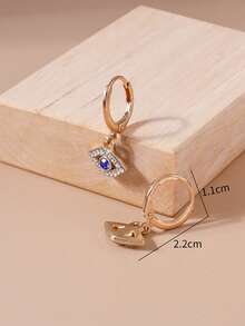 1 Pair Casual Punk Style Eye Pendant Earrings, Versatile For Daily Wear And Parties - Eyes and Earrings - View 3