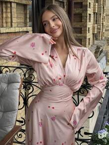 2026 New Arrival European American Spring Women's High-End French V-Neck Satin Printed Flared Maxi Dress - 粉色 - 查看 2