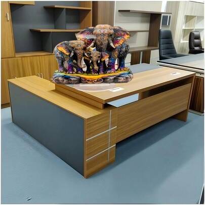 Elephant Figurine Decor, Symbolizing Family Harmony, Wealth Gathering, Representing Strength And Wisdom. Decorative For Living Room/Study, Artistic And Aesthetically , Colorful Patterns Suitable For Modern Home, Auspicious And Warm