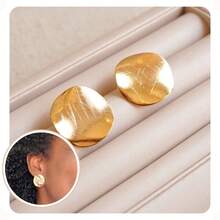 Brinco Oval Escovado Feminino Banhada a Ouro 18K - Dourado - Visão 1
