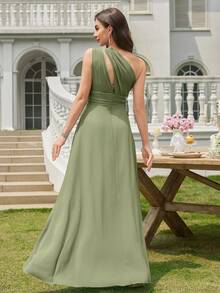 Volly Toych Off-The-Shoulder Ruffle Chiffon Elegant A-Line Formal Bridesmaid Dress, Suitable For Wedding Guests - Matcha - View 3