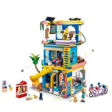 LEGO New Lakeside Friends Club 42689 - 42689 - View 4