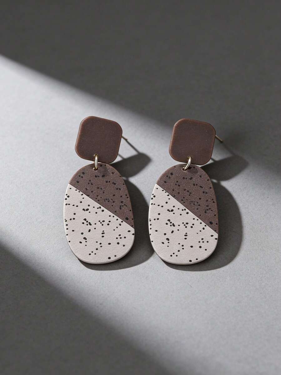 A Pair Of Gorgeous Wind Square Ellipse Black Spot Fashion Cute Clay Texture Acrylic Earring - New - View 1