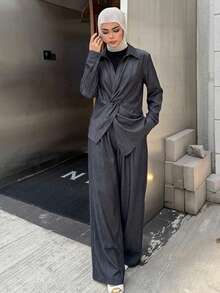 DAZY 女士牛仔翻领长袖衬衫搭配宽松直筒裤休闲牛仔套装 - 深色水洗藍 - 查看 2