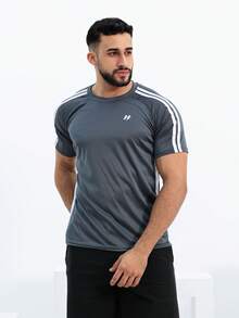 Men's Dry Fit Slim Fitness T-Shirt For Gym, Training, And Running - 深灰色 - 查看 3