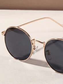 1 Pair Unisex Retro Metal Round Small Frame Fashion Glasses, Suitable For Street Style, Travel, Vacation, Sports, Driving, Festivals, Outdoor Activities, Elegant Attire, Holiday Atmosphere, Leisure And Entertainment, Parties, Outdoor Activities, Street Style, Fishing, Summer Beach Vacation, Outdoor Activities, Travel - Tro vàng - Xem 3