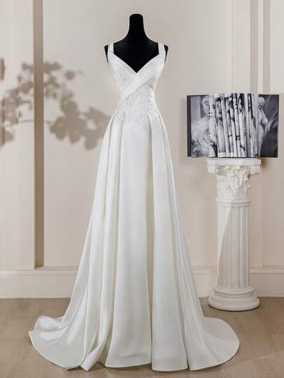 Classic White Party Dress, Decorated With Appliques And Non-Stretch Woven Fabric