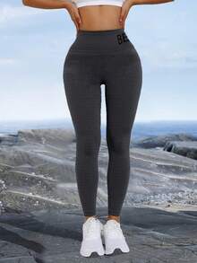 女士高腰字母印花瑜伽裤，弹性透气面料，弹性腰带，适合健身、瑜伽和日常穿着。健身紧身裤，高腰紧身裤。 - 灰色 - 查看 5