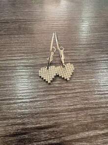 1 对超大金属心形环状耳环，经典欧美时尚耳环，适合女士情人节 - 心 - 查看 12