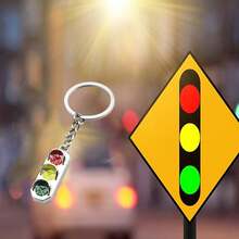 Traffic Light Keychain, Creative Keychain For Men And Women, Red And Green Light Keychain, Personalized Car Keychain, Safety Education Traffic Light Keychain Pendant - Multicolor - View 4