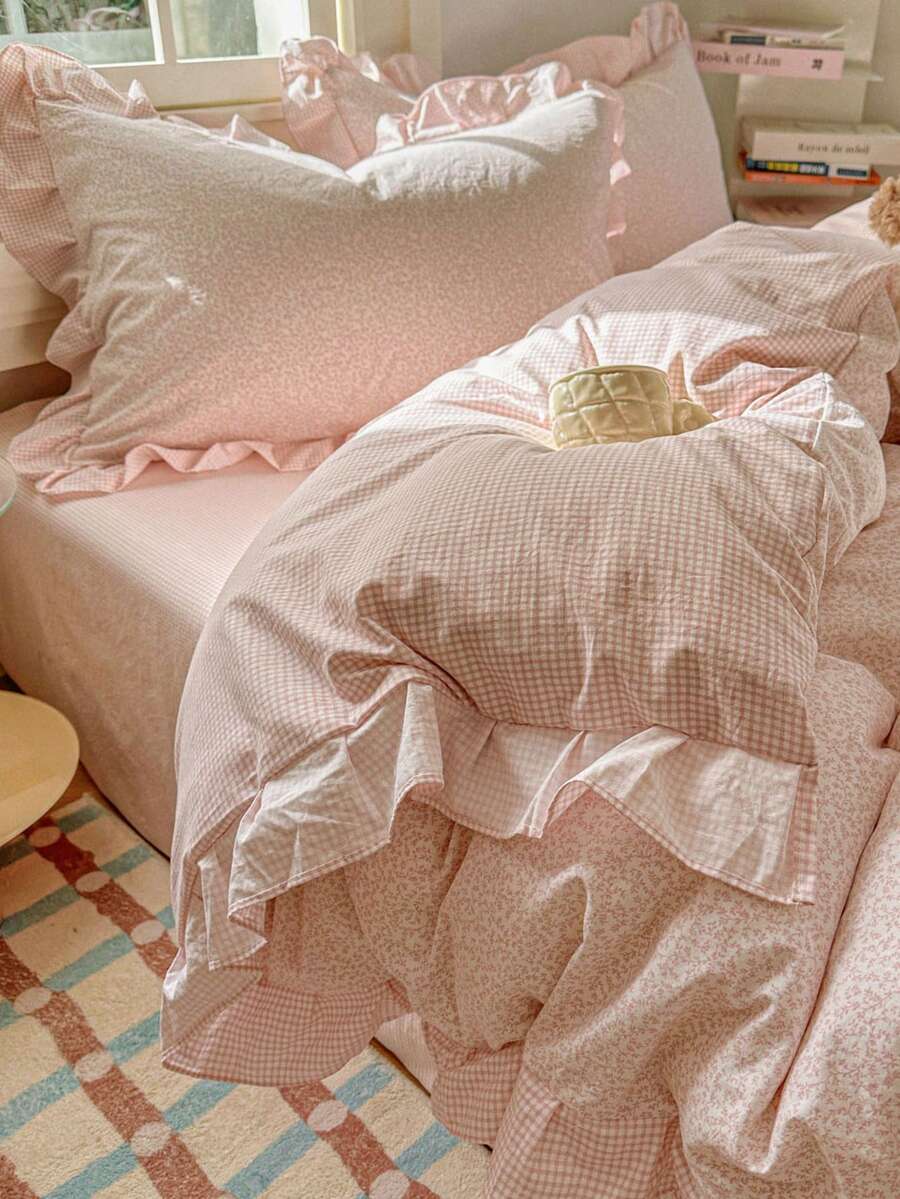 3pcs 100% Polyester Pink Floral Ruffled Duvet Cover Set, 2 Ruffled Pillow Shams + 1 Ruffled Duvet Cover (No Flat Sheet), Spring/Summer 2026 - Multicolor - View 1