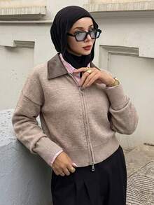 Livesso 女式休闲PU拼布拉链开衫，秋季 - 卡其色 - 查看 1