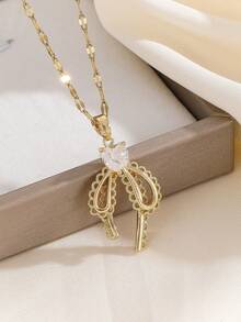 一套不锈钢心形吊坠项链和耳环首饰套装，时尚轻盈，设计奢华优雅，是馈赠佳品。 - 金色 - 查看 2