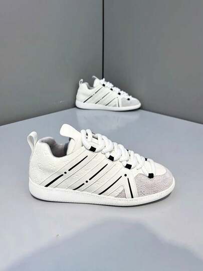 新款滑板鞋，时尚休闲运动鞋，尺码 39-44