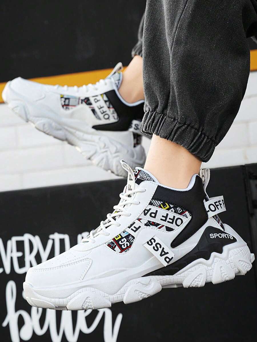 Zapatillas deportivas masculinas informales transpirables con diseño en bloques de color blanco y negro, zapatillas de baloncesto para hombre, con suela gruesa antideslizante, cómodas, con puntera redondeada, cordones, transpirables y antideslizantes, adecuadas para practicar deporte, viajar y para el uso diario. - Blanco y Negro - Ver 1