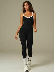 UONNOU Contrast Binding Sports Jumpsuit - Black and White - View 11