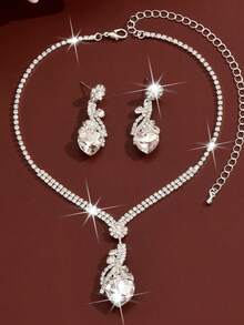 1 Set Of Stylish And Unique Heart-Shaped Necklace And Earring Set, Featuring Elegant And Glamorous Silver Pendant Studs With Diamond Accents. This Pendant Necklace And Jewelry Set Is Perfect For Women To Wear To Parties, Holidays, Dates, Anniversaries, Valentine's Day Gifts, Anniversary Gifts, Jewelry Gifts, And Everyday Gifts. - 銀色 - 查看 3