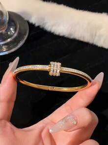 Set de 2 piezas de pulseras elegantes de acero inoxidable con rhinestones - Dorado, diseño de moda, adecuado para uso casual, formal, de fiesta, vacaciones y diario {Set de pulseras de moda} Regalo para Eid Al-Fitr - Conjunto de dos piezas de pulsera en forma de corazón - Ver 6