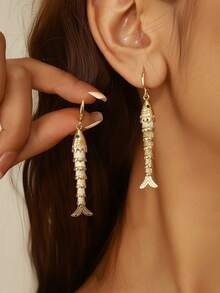 2 đôi bông tai hình cá 3D có thể cử động, mặt dây chuyền hình cá mạ vàng 18K, trang sức hình cá lồng vào nhau, bông tai hình cá cung Song Ngư độc đáo, quà tặng cho người yêu biển, phù hợp để đeo hàng ngày, đi nghỉ lễ, hẹn hò, dự tiệc. - Vàng - Xem 7