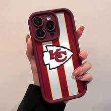 Logotipo de los  con fondo rojo, blanco y dorado. Esta elegante funda es compatible con Samsung, Apple, VIVO, OPPO, , Transsion, ,  y Honor. Fabricada en silicona TPU, ofrece protección contra golpes y caídas, además de una sensación superior. Es el regalo ideal para familiares, amigos y seres queridos, y la opción perfecta para San Valentín y Año Nuevo. - Burdeos - Ver 3
