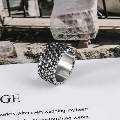 خاتم بنمط تداخلي عتيق على الطراز الأوروبي والأمريكي من الفولاذ المقاوم للصدأ، غير باهت، أنيق بطابع بانك للرجال