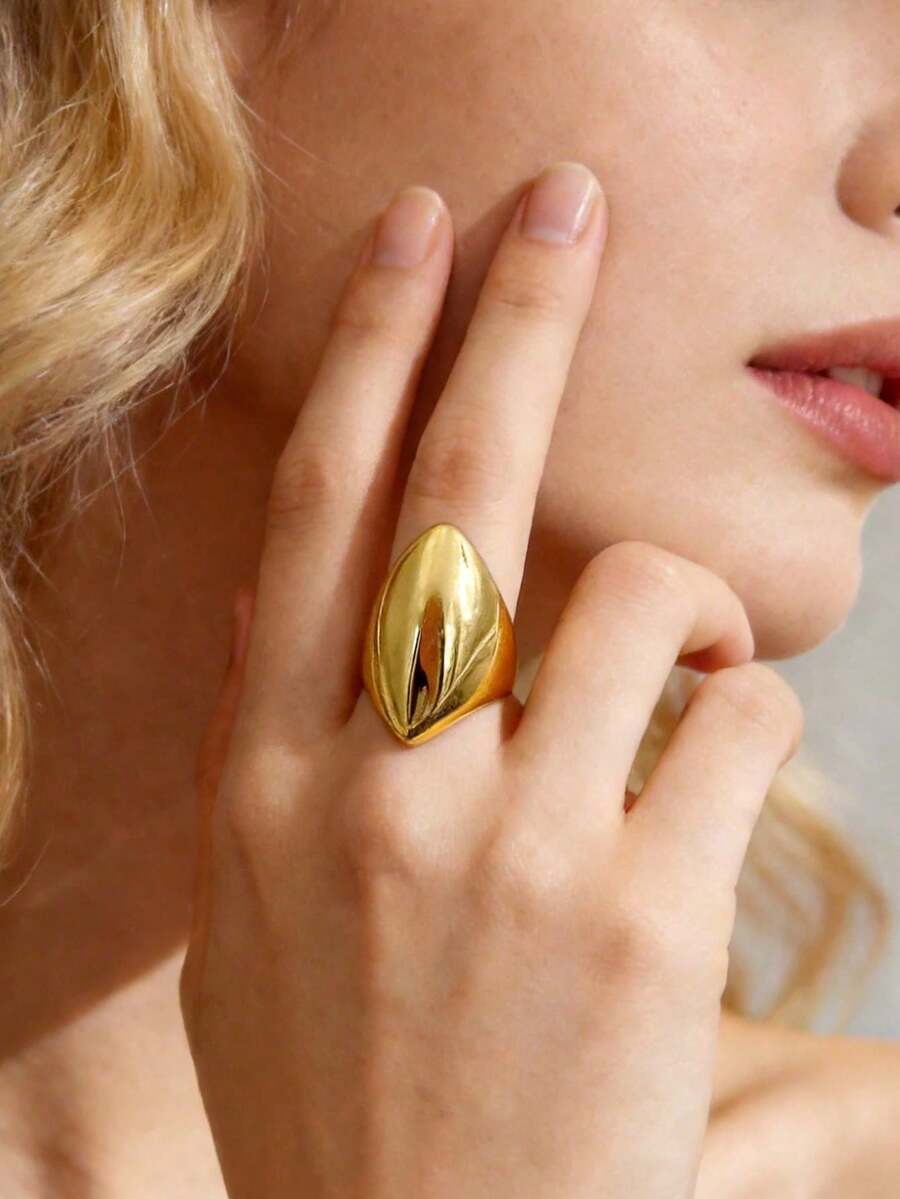 Mazuer 1pc Vintage Style Golden Smooth Oval Ring, 18K Gold Plated Stainless Steel Jewelry, Business & Casual Accessory, Gift - Gold - View 1