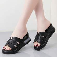 Women's Platform Slide Sandals, Casual Thick Sole Slippers, Comfortable Flip Flops - Black - View 3