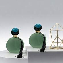 Infinite Fruit Fragrance Women's Perfume Two-Piece Set, 50ml / 1.7ounce, Simple And Elegant Design, With Oriental Aesthetics. It Has Distinct Scents Of Vanilla, Jasmine, Gardenia, Lemon, Rosemary, British Chamomile, Sandalwood, Etc. The Fragrance Is Fresh And Long-Lasting. Vanilla Perfume, A Gift For Friends, A Mini Perfume For Women, The Top Choice For Valentine's Day Gifts. - 2PC - View 6