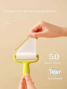 Small Reusable Lint Roller, Household Replacement Cleaning Mini Portable Roller, High Adhesive Clothing Paper Roll - 1 Handle + 3 Replacement Parts - View 2