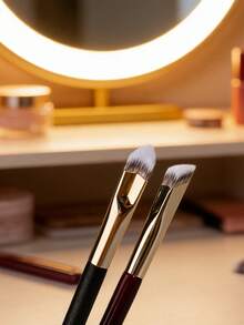 遮瑕化妆刷 - 精准点涂刷头设计，打造无瑕妆容 - 合成刷毛 - 彩色 - 查看 4